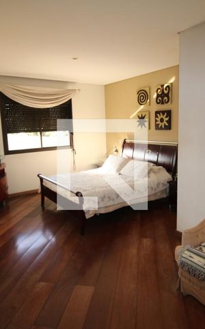 Casa à venda com 365m², 5 quartos e 4 vagasQuarto 6