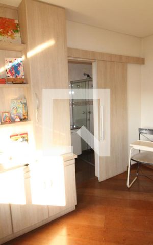 Casa à venda com 365m², 5 quartos e 4 vagasQuarto 5