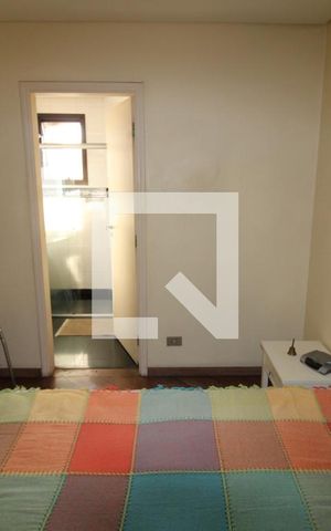 Casa à venda com 365m², 5 quartos e 4 vagasQuarto 2