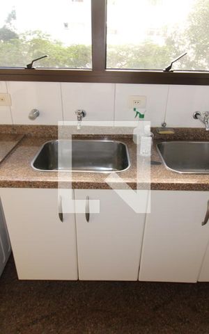 Casa à venda com 365m², 5 quartos e 4 vagasÁrea de Serviço