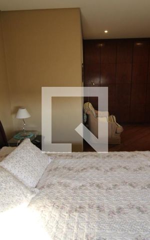 Casa à venda com 365m², 5 quartos e 4 vagasQuarto 7