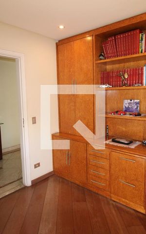 Casa à venda com 365m², 5 quartos e 4 vagasQuarto 1