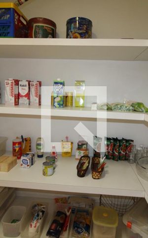 Casa à venda com 365m², 5 quartos e 4 vagasÁrea de Serviço