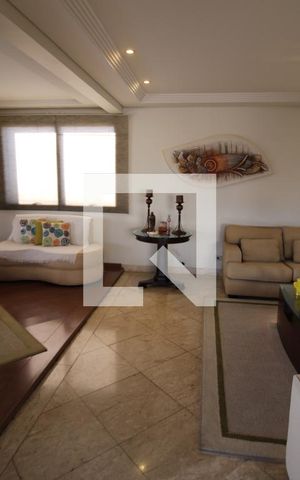 Casa à venda com 365m², 5 quartos e 4 vagasSala
