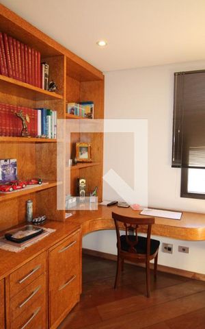 Casa à venda com 365m², 5 quartos e 4 vagasQuarto 1