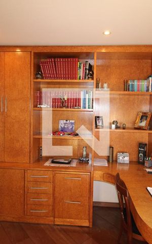 Casa à venda com 365m², 5 quartos e 4 vagasQuarto 1