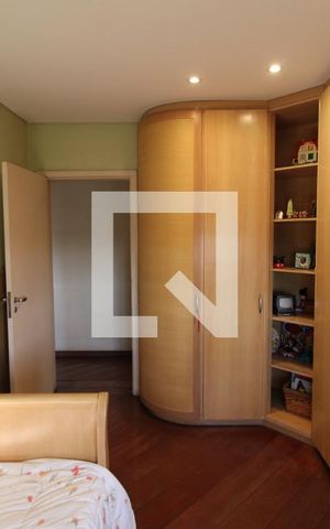 Casa à venda com 365m², 5 quartos e 4 vagasQuarto 4