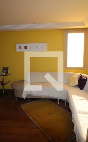 Casa à venda com 365m², 5 quartos e 4 vagasQuarto 3