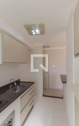 Apartamento à venda com 60m², 2 quartos e 1 vaga Apartamento à venda com 60m², 2 quartos e 1 vagaCozinha