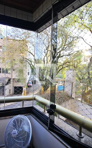 Apartamento à venda com 138m², 3 quartos e 2 vagasQuarto 2 Sacada