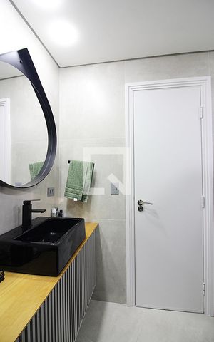 Apartamento à venda com 138m², 3 quartos e 2 vagasQuarto 1 - Suíte Banheiro