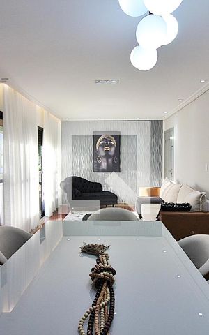 Apartamento à venda com 138m², 3 quartos e 2 vagasSala