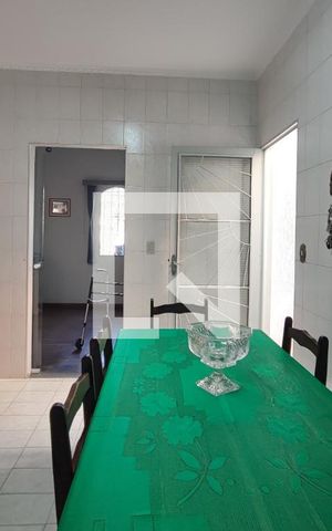 Casa à venda com 280m², 5 quartos e 5 vagas Casa à venda com 280m², 5 quartos e 5 vagasSala de Jantar