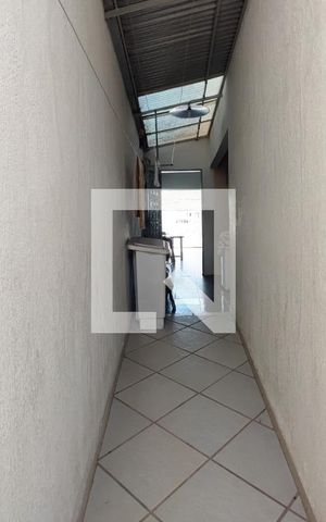 Casa à venda com 280m², 5 quartos e 5 vagas Casa à venda com 280m², 5 quartos e 5 vagasCorredor - Quintal