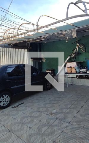 Casa à venda com 280m², 5 quartos e 5 vagas Casa à venda com 280m², 5 quartos e 5 vagasQuintal - Garagem