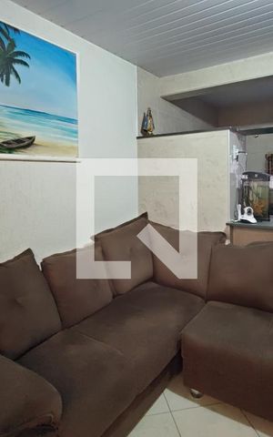 Casa à venda com 280m², 5 quartos e 5 vagas Casa à venda com 280m², 5 quartos e 5 vagasEdícula - Sala