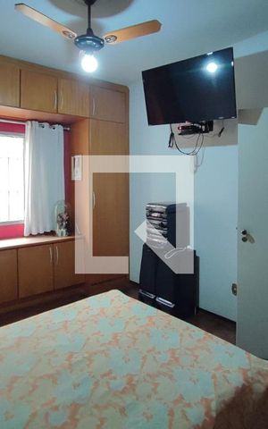 Casa à venda com 280m², 5 quartos e 5 vagas Casa à venda com 280m², 5 quartos e 5 vagasQuarto Suíte