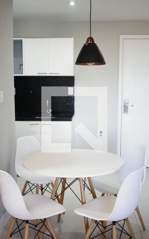 Apartamento para alugar com 36m², 1 quarto e 1 vagaSala