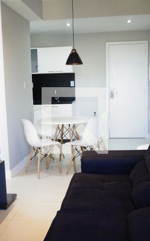Apartamento para alugar com 36m², 1 quarto e 1 vagaSala