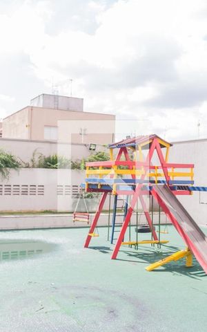 Apartamento à venda com 82m², 3 quartos e 2 vagas Apartamento à venda com 82m², 3 quartos e 2 vagasÁrea comum - Playground
