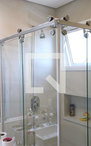 Apartamento à venda com 145m², 4 quartos e 3 vagasBanheiro da Suíte 2
