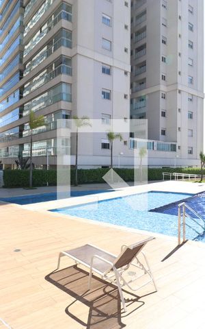 Apartamento à venda com 145m², 4 quartos e 3 vagasÁrea comum - Piscina