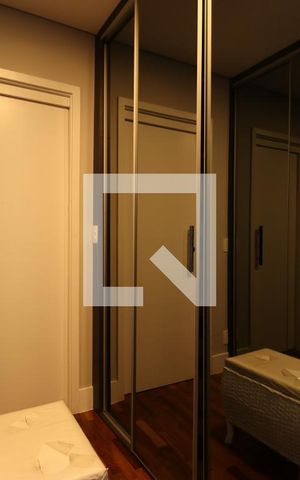 Apartamento à venda com 145m², 4 quartos e 3 vagasCloset
