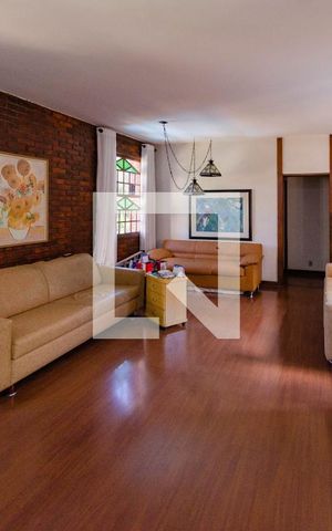 Casa à venda com 422m², 4 quartos e 4 vagas Casa à venda com 422m², 4 quartos e 4 vagasSala 4