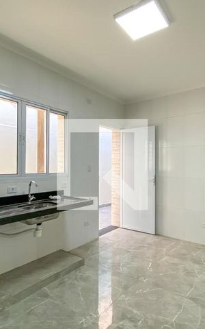 Casa para alugar com 90m², 2 quartos e 2 vagas Casa para alugar com 90m², 2 quartos e 2 vagasCozinha