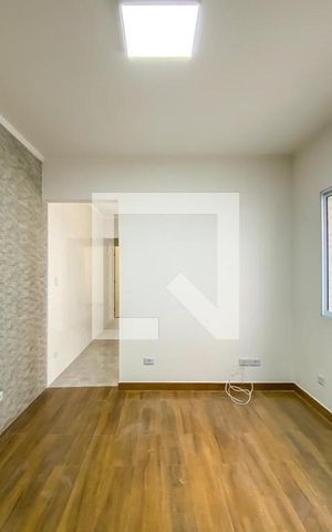 Casa para alugar com 90m², 2 quartos e 2 vagas Casa para alugar com 90m², 2 quartos e 2 vagasSala