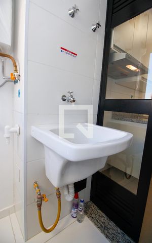 Apartamento para alugar com 49m², 2 quartos e 1 vagaÁrea de Serviço