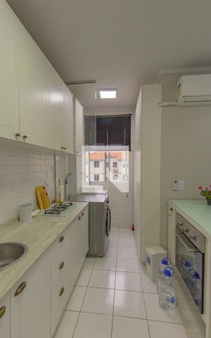 Apartamento à venda com 48m², 2 quartos e 1 vaga Apartamento à venda com 48m², 2 quartos e 1 vagaCozinha - Armários