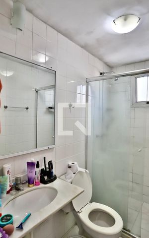 Apartamento para alugar com 70m², 3 quartos e 2 vagasBanheiro do Quarto 1
