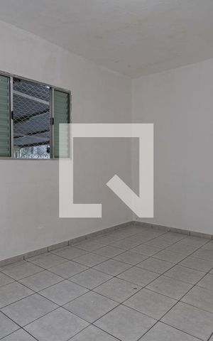 Casa para alugar com 30m², 1 quarto e sem vaga Casa para alugar com 30m², 1 quarto e sem vagaQuarto