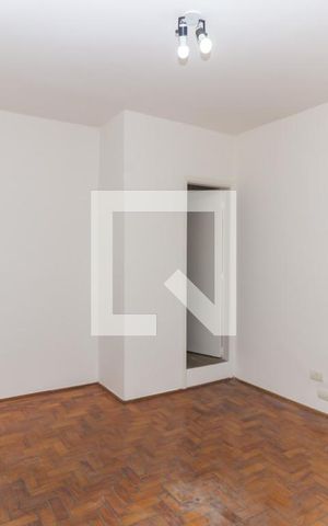 Casa à venda com 200m², 2 quartos e sem vaga Casa à venda com 200m², 2 quartos e sem vagaSuíte