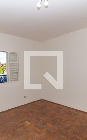 Casa à venda com 200m², 2 quartos e sem vaga Casa à venda com 200m², 2 quartos e sem vagaSuíte