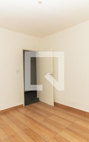 Casa à venda com 200m², 2 quartos e sem vaga Casa à venda com 200m², 2 quartos e sem vagaQuarto 2