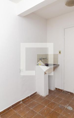Casa à venda com 200m², 2 quartos e sem vaga Casa à venda com 200m², 2 quartos e sem vagaLavanderia