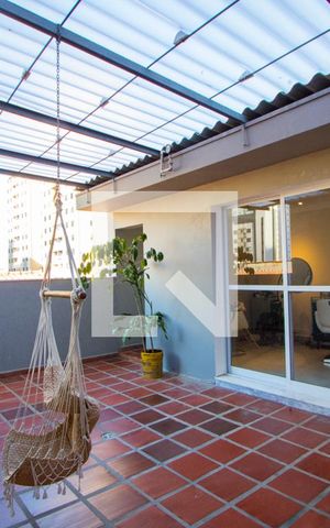 Casa à venda com 194m², 3 quartos e 2 vagas Casa à venda com 194m², 3 quartos e 2 vagasQuintal