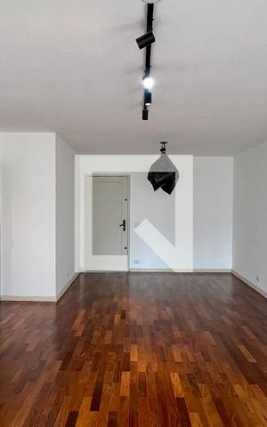 Apartamento para alugar com 120m², 3 quartos e 1 vaga Apartamento para alugar com 120m², 3 quartos e 1 vagaSala