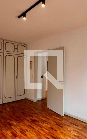 Apartamento para alugar com 120m², 3 quartos e 1 vaga Apartamento para alugar com 120m², 3 quartos e 1 vagaSuite
