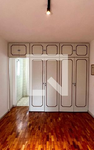 Apartamento para alugar com 120m², 3 quartos e 1 vaga Apartamento para alugar com 120m², 3 quartos e 1 vagaSuite
