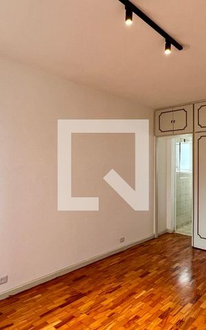 Apartamento para alugar com 120m², 3 quartos e 1 vaga Apartamento para alugar com 120m², 3 quartos e 1 vagaSuite