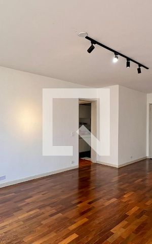 Apartamento para alugar com 120m², 3 quartos e 1 vaga Apartamento para alugar com 120m², 3 quartos e 1 vagaSala