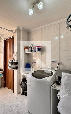 Apartamento à venda com 149m², 3 quartos e 3 vagas Apartamento à venda com 149m², 3 quartos e 3 vagasLavanderia