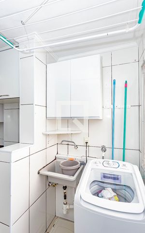 Apartamento à venda com 56m², 2 quartos e 1 vaga Apartamento à venda com 56m², 2 quartos e 1 vagaÁrea de Serviço