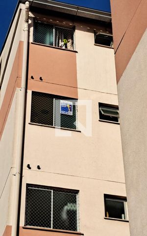 Apartamento para alugar com 40m², 2 quartos e 2 vagas Apartamento para alugar com 40m², 2 quartos e 2 vagasAdesivo na Janela