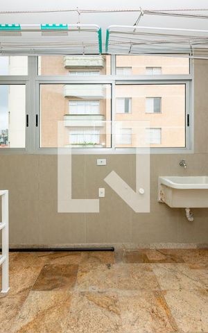 Apartamento à venda com 440m², 4 quartos e 3 vagas Apartamento à venda com 440m², 4 quartos e 3 vagasÁrea de Serviço
