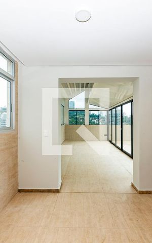Apartamento à venda com 440m², 4 quartos e 3 vagas Apartamento à venda com 440m², 4 quartos e 3 vagasVaranda gourmet