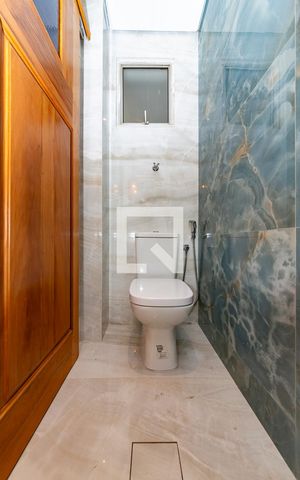 Apartamento à venda com 440m², 4 quartos e 3 vagas Apartamento à venda com 440m², 4 quartos e 3 vagasLavabo